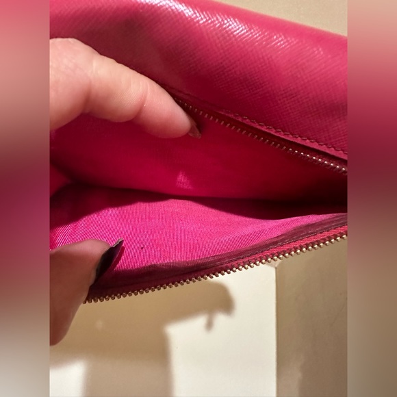 Prada Saffiano Pink Bow Snap Long Wallet - Picture 3 of 15